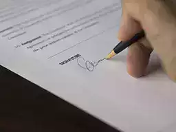 Les étapes administratives avant le vide-maison Les étapes administratives avant le vide-maison
